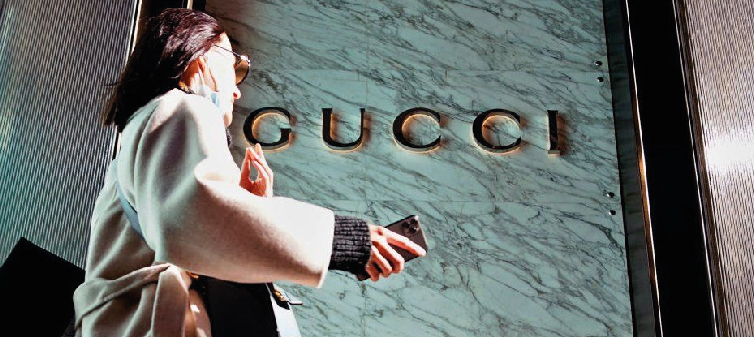 Gucci, ApeCoin Ödemelerini Kabul Eden İlk Büyük Marka Oldu